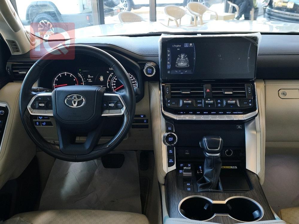 تويوتا لاندكروزر